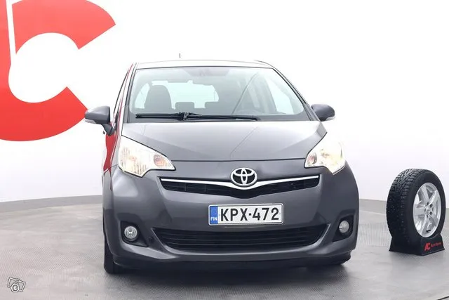 Toyota Verso 1,33 Dual VVT-i Stop & Start Linea Sol Plus Mul Image 8